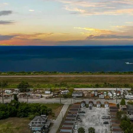 Modern Studio Retreat With King Bed - Cozy Comfort Pahokee Ngoại thất bức ảnh